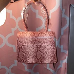 SUPER CUTE PINK SNAKESKIN HANDBAG